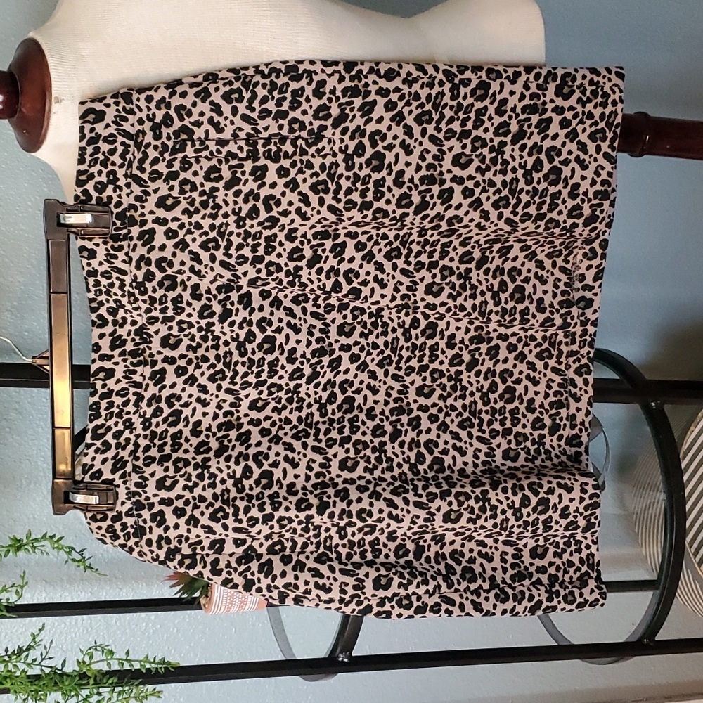 Cheeta print skirt